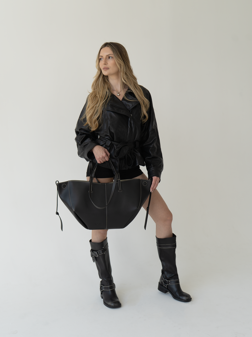 wariant:black